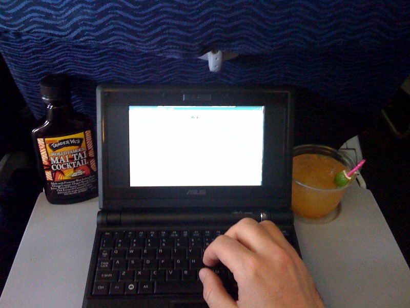 In flight EeePC Me and my vacation coffee